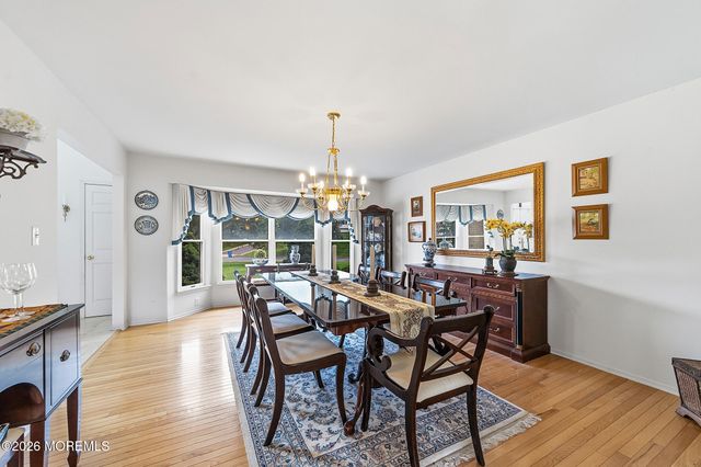 1 Launcelot Lane, Jamesburg, NJ 08831
