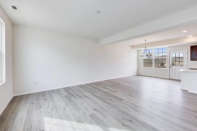 1001 Celebration Drive, Aurora, IL 60504