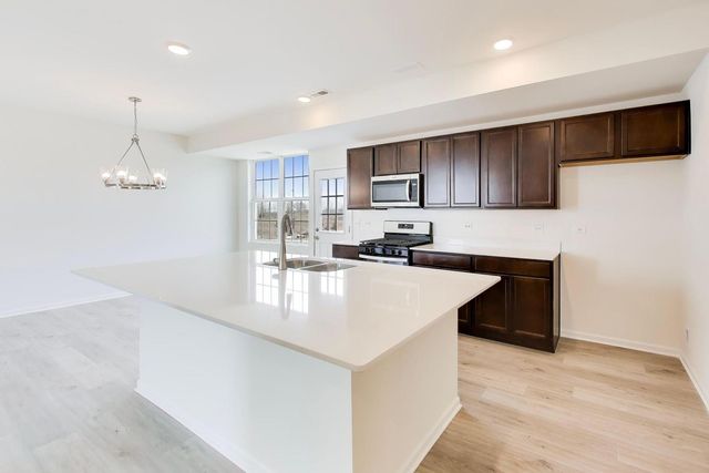 1001 Celebration Drive, Aurora, IL 60504