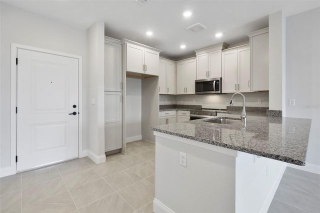 7545 LAUREATE BLVD 7208, Orlando, FL 32827