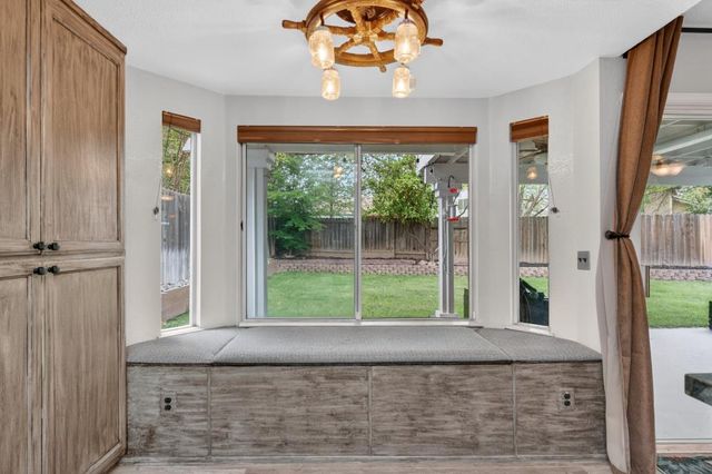 4949 Winter Oak Way, Antelope, CA 95843