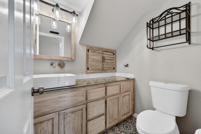 4949 Winter Oak Way, Antelope, CA 95843