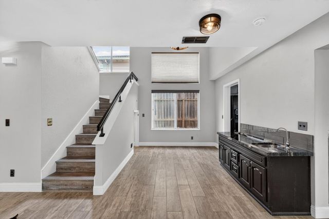 4949 Winter Oak Way, Antelope, CA 95843