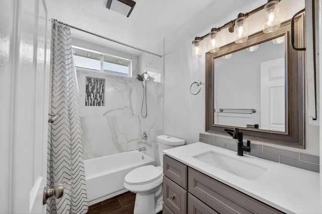 4949 Winter Oak Way, Antelope, CA 95843