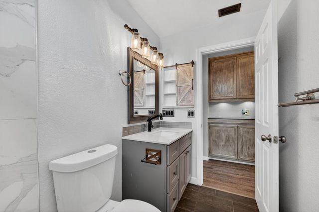 4949 Winter Oak Way, Antelope, CA 95843