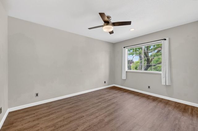 4949 Winter Oak Way, Antelope, CA 95843