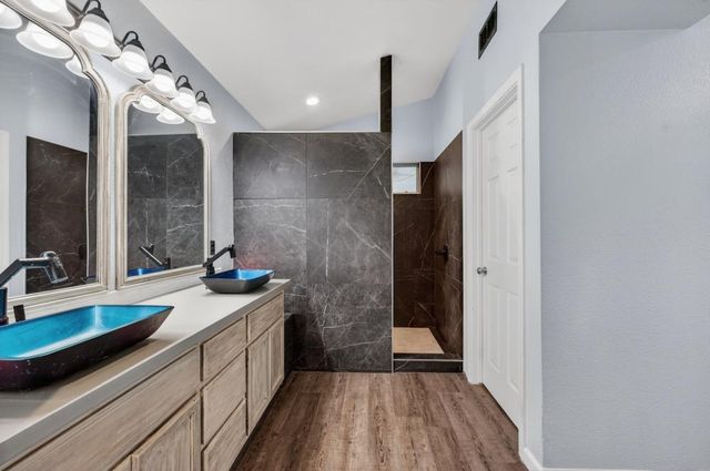 4949 Winter Oak Way, Antelope, CA 95843