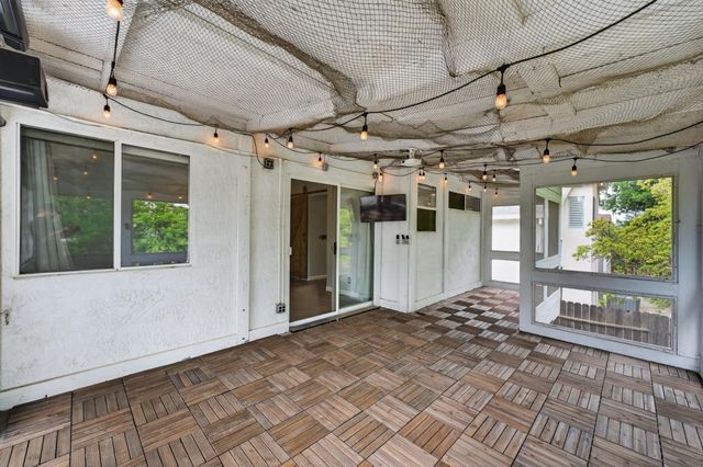 4949 Winter Oak Way, Antelope, CA 95843