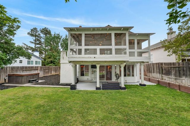 4949 Winter Oak Way, Antelope, CA 95843