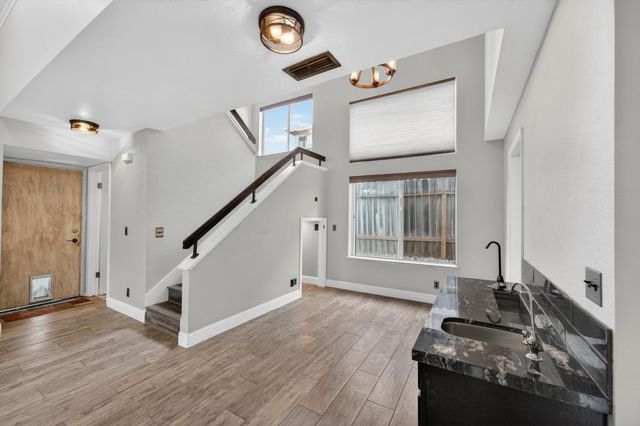 4949 Winter Oak Way, Antelope, CA 95843