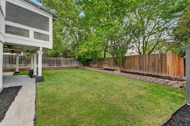 4949 Winter Oak Way, Antelope, CA 95843