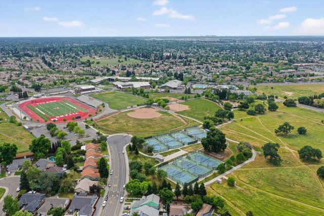 4949 Winter Oak Way, Antelope, CA 95843