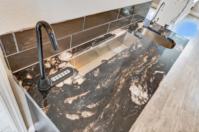 4949 Winter Oak Way, Antelope, CA 95843