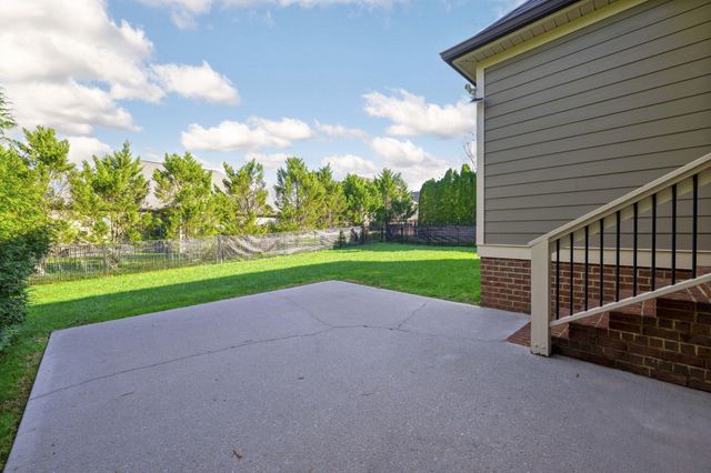 827 Willcrest Drive, Chattanooga, TN 37405