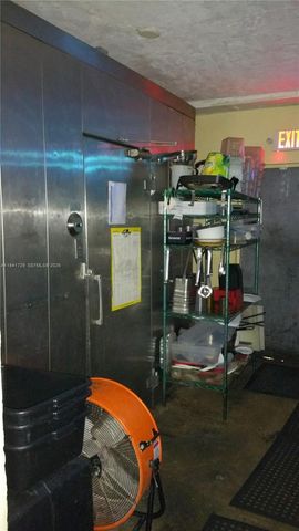 13914 NW 7th Ave, Miami, FL 33168