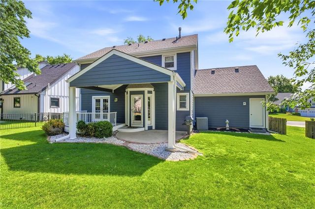 9224 Swarner Drive, Lenexa, KS 66219