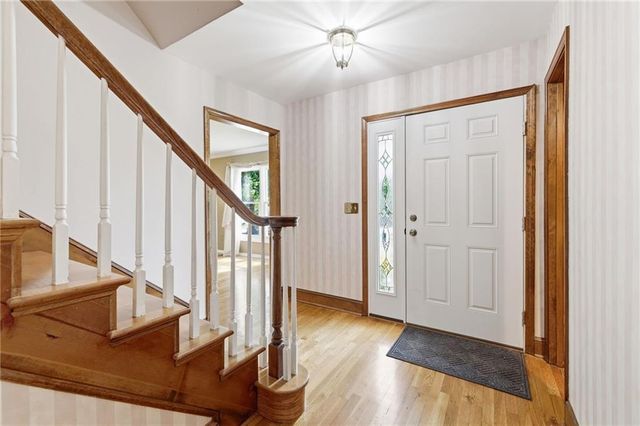9224 Swarner Drive, Lenexa, KS 66219