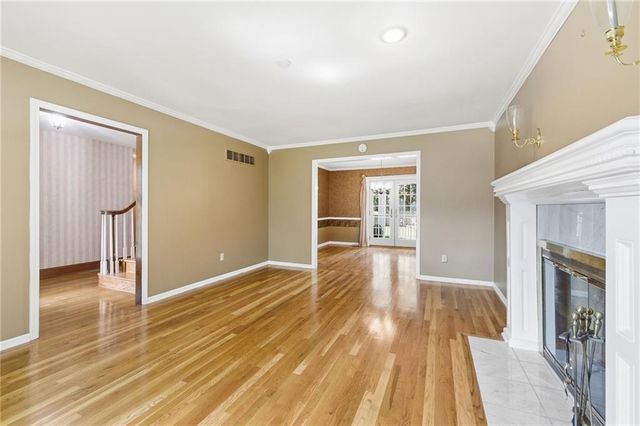 9224 Swarner Drive, Lenexa, KS 66219