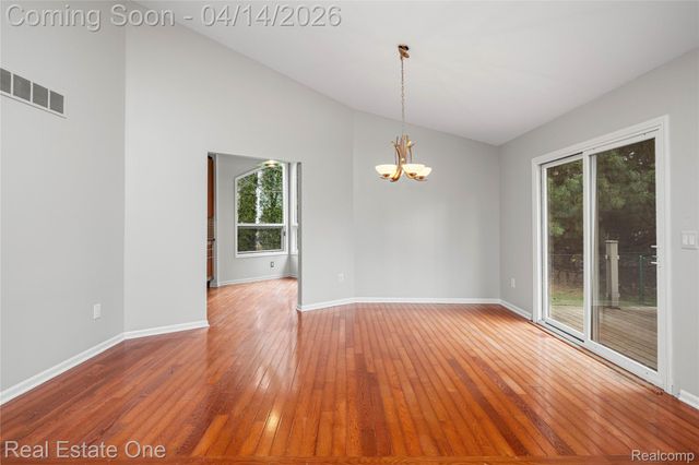 2110 Callie Drive, Commerce Charter Township, MI 48390