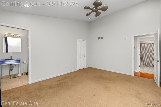 2110 Callie Drive, Commerce Charter Township, MI 48390