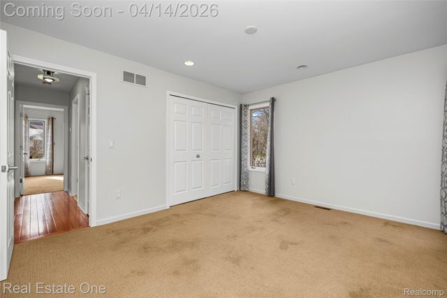 2110 Callie Drive, Commerce Charter Township, MI 48390