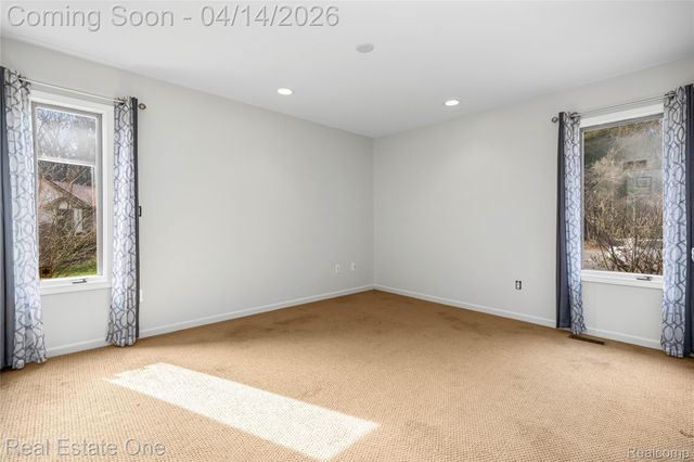 2110 Callie Drive, Commerce Charter Township, MI 48390