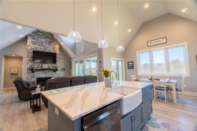 114 Goose Court, Altamont, MO 64620