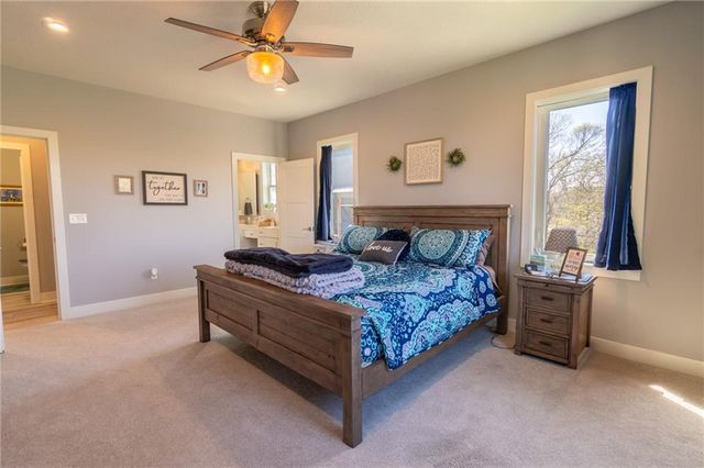 114 Goose Court, Altamont, MO 64620