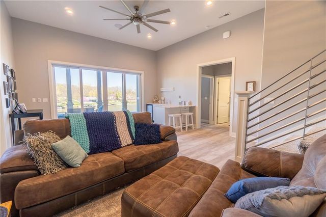 114 Goose Court, Altamont, MO 64620