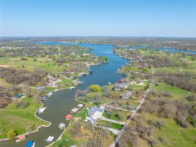 114 Goose Court, Altamont, MO 64620