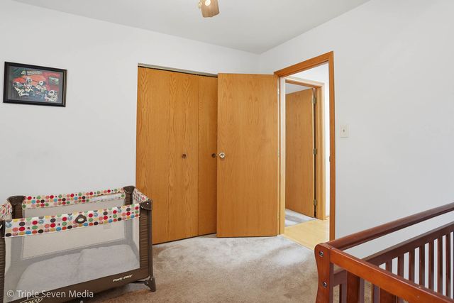 8640 Narragansett Avenue, Burbank, IL 60459