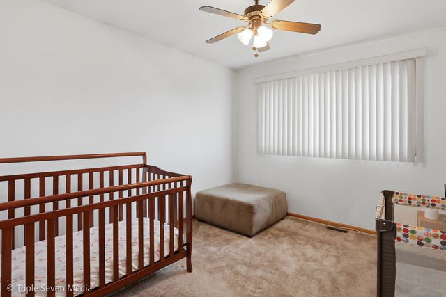 8640 Narragansett Avenue, Burbank, IL 60459