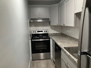 1000 Lexington St 44, Waltham, MA 02452