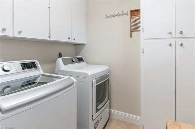 4001 SE 19th PL # 2, Cape Coral, FL 33904