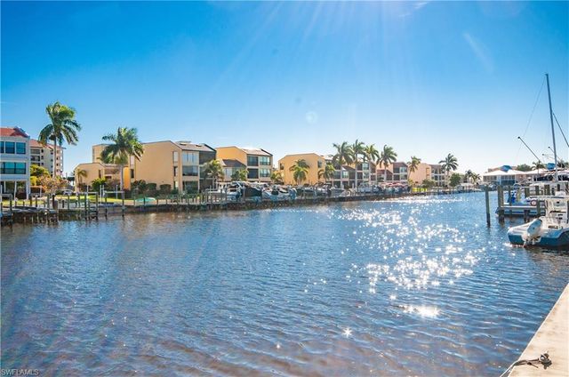 4001 SE 19th PL # 2, Cape Coral, FL 33904