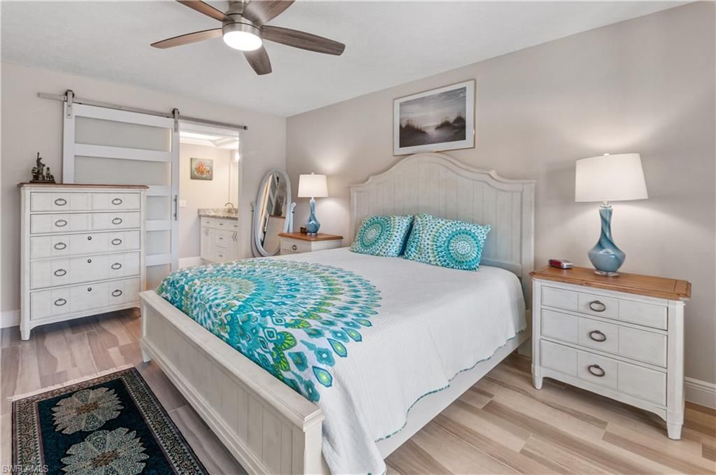 Image 10 of property listing at 4001 19th PL 2, Cape Coral, FL 33904