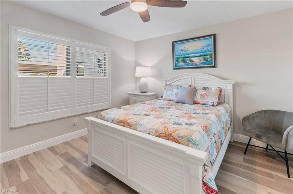 Image 21 of property listing at 4001 19th PL 2, Cape Coral, FL 33904