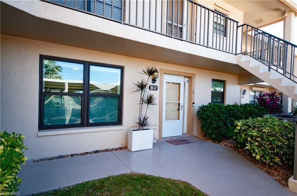 Image 44 of property listing at 4001 19th PL 2, Cape Coral, FL 33904