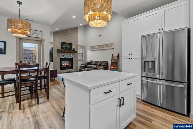 454 SW Rose Av, Dallas, OR 97338