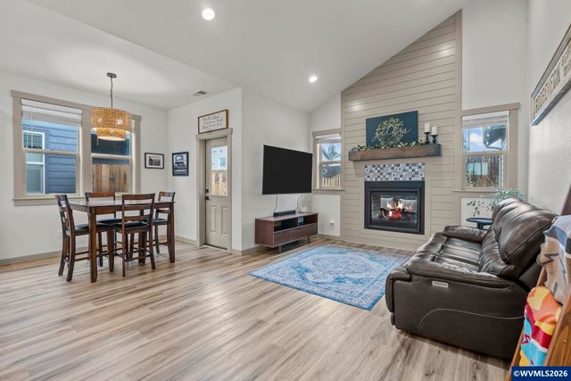 454 SW Rose Av, Dallas, OR 97338