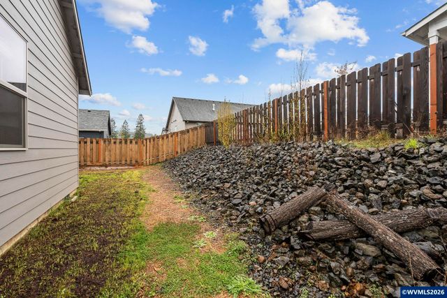 454 SW Rose Av, Dallas, OR 97338