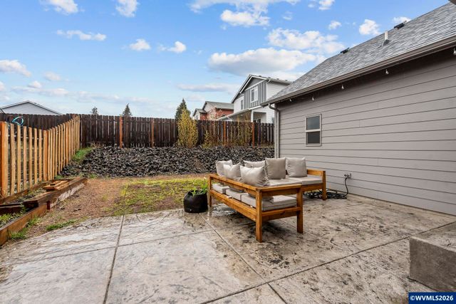 454 SW Rose Av, Dallas, OR 97338