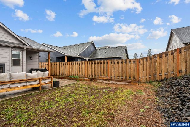 454 SW Rose Av, Dallas, OR 97338