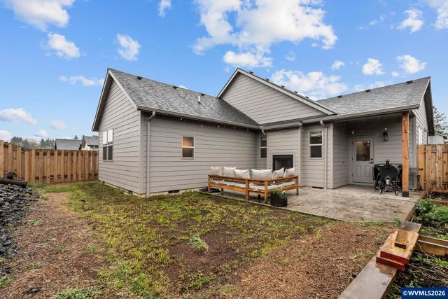 454 SW Rose Av, Dallas, OR 97338