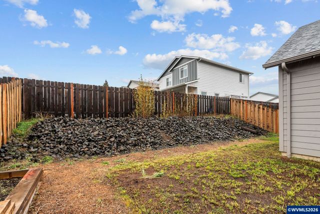 454 SW Rose Av, Dallas, OR 97338