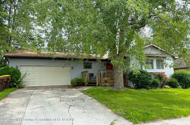 1638 Berkley Drive, Holt, MI 48842