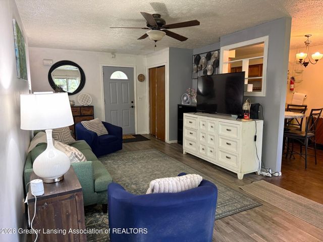 1638 Berkley Drive, Holt, MI 48842
