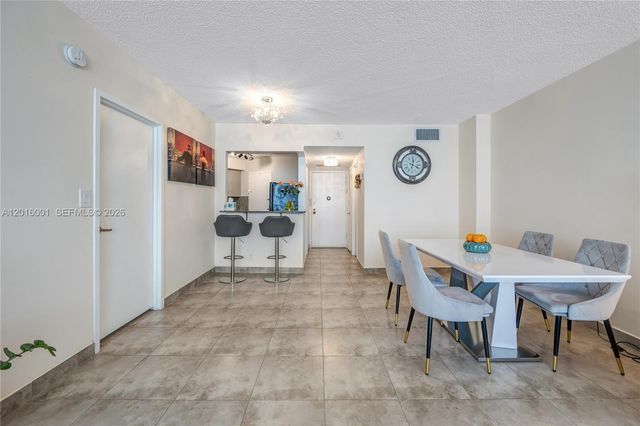 3725 S Ocean Dr 1015, Hollywood, FL 33019