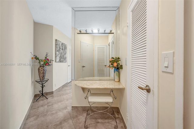 3725 S Ocean Dr 1015, Hollywood, FL 33019