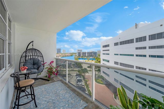 3725 S Ocean Dr 1015, Hollywood, FL 33019